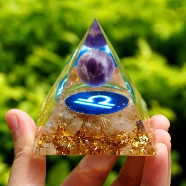 pyramide orgonite balance