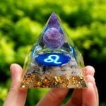 pyramide orgonite lion