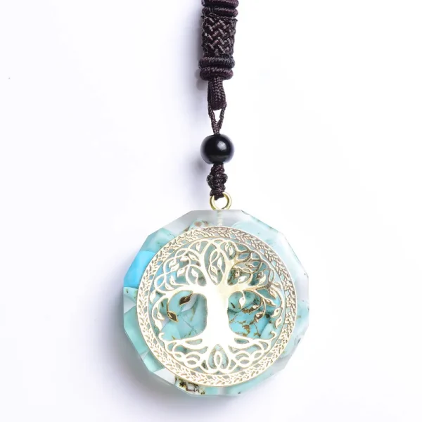 Pendentif Orgonite Arbre de Vie Turquoise Pendentif orgonite arbre de vie turquoise sur fond blanc