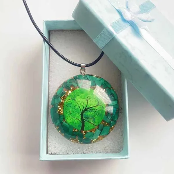 Pendentif Orgonite Malachite Arbre de Vie Pendentif orgonite malachite arbre de vie dans sa boîte